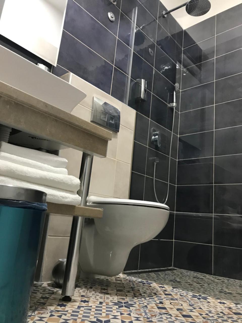 Hostel Fine ベオグラード エクステリア 写真